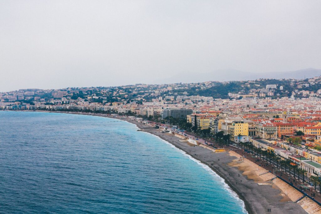 vue de Nice et la promenade des Anglais