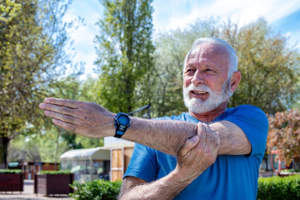 bracelet anti-chute pour personne âgée sportive