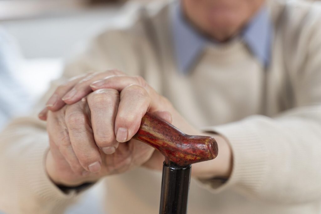 personne âgée invalide à plus de 40%