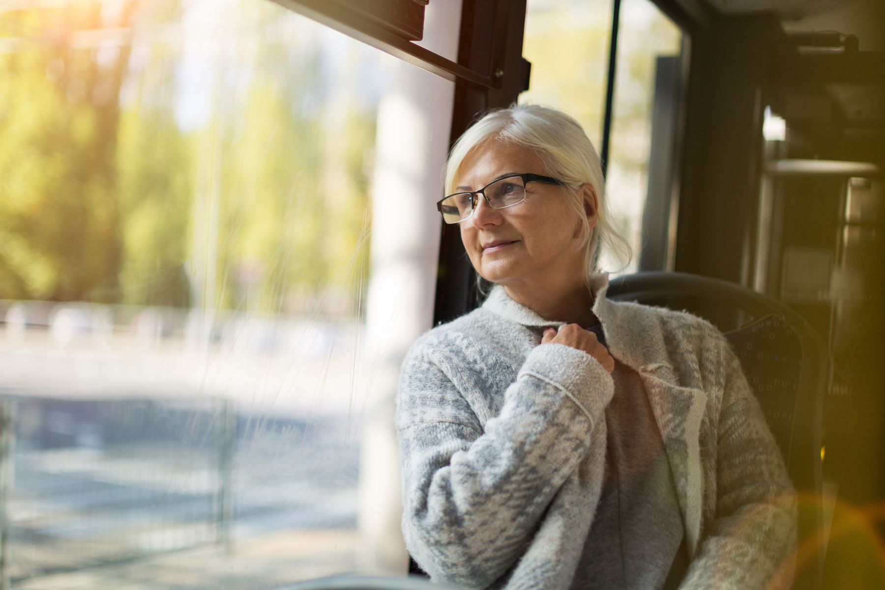 Mobilité des seniors : tous les services de transport auxquels vous avez droit