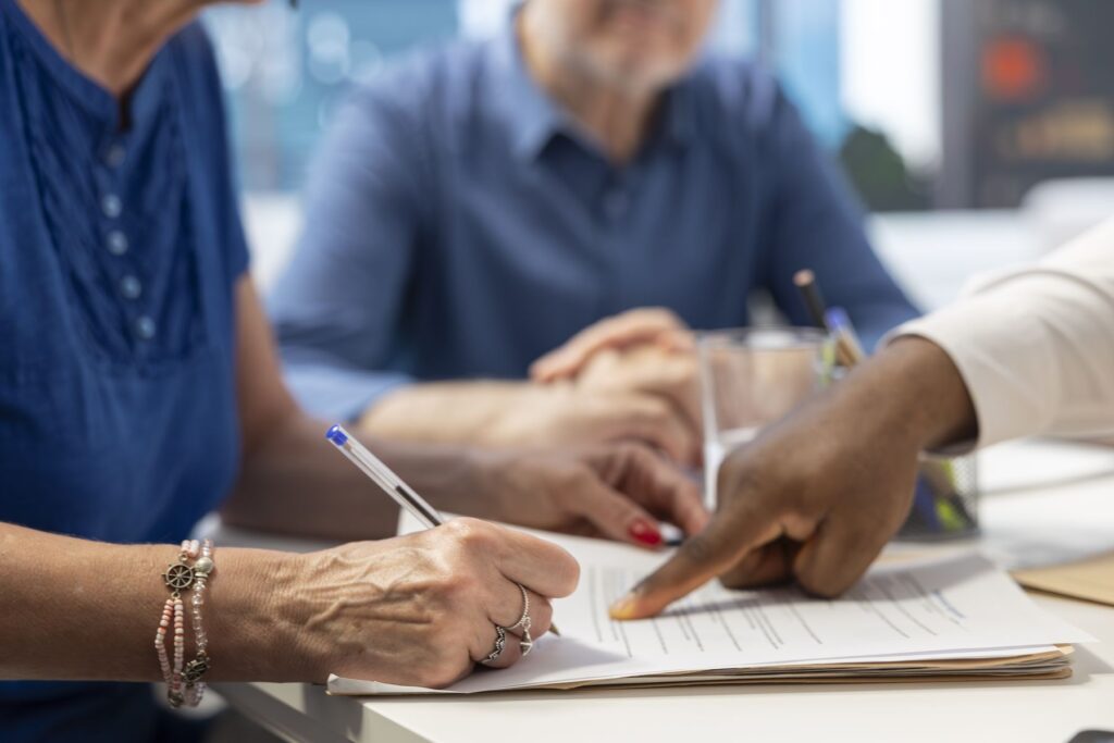 senior acceptant le règlement intérieur d'une résidence religieuse