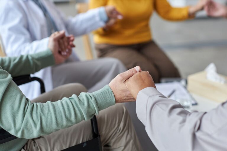 Résidences religieuses pour seniors : un havre de paix spirituel et médical