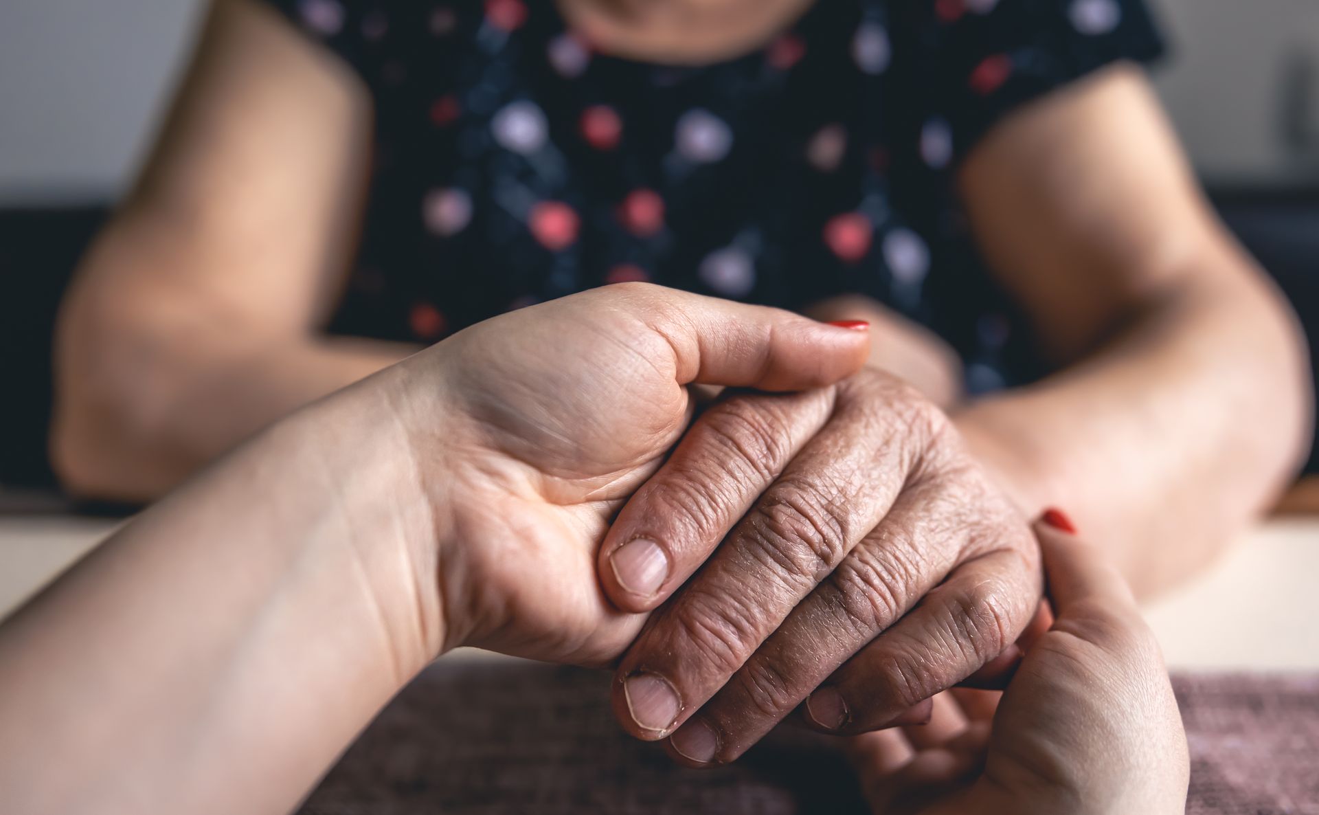 Comprendre les bleus Pourquoi les seniors attrapent-ils des hématomes facilement