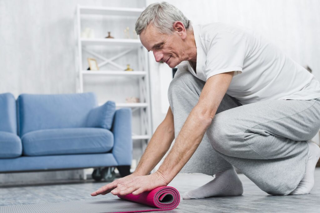 senior avec Parkinson pratiquant une activité physique