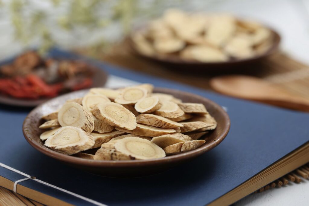 ginseng à prendre en infusion pour booster l'immunité des seniors en hiver