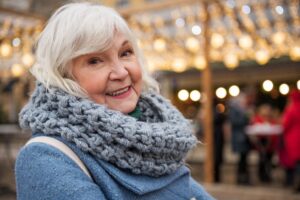 Les 8 meilleures matières pour les vêtements d’hiver des seniors