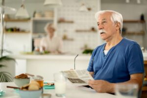 Clostridium difficile et antidépresseurs : nouveau risque d’infection chez les seniors 