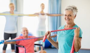 Perte musculaire après 60 ans : comment la ralentir et rester en forme ?